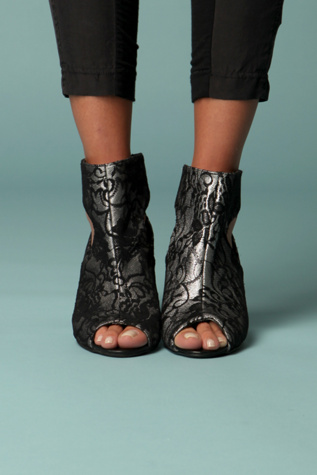 Silver/Black