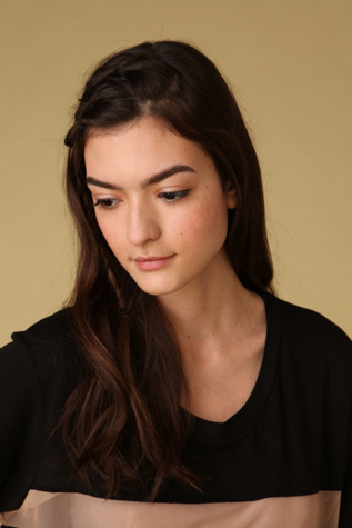 Black/nude