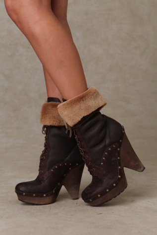 Winsford Clog Boot