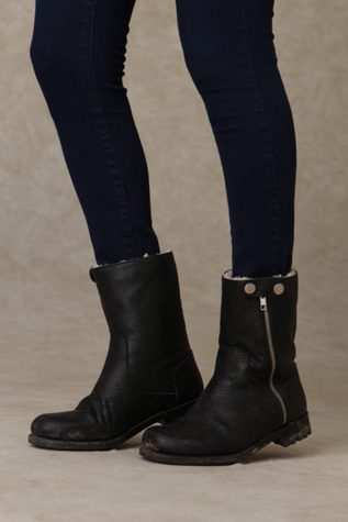 Blackstone Zip Boot