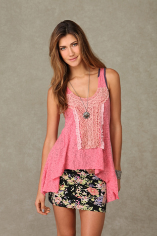 Jafa's Sleeveless Lace Trapeze Top