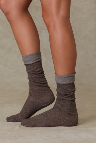 Wani Slouch Knee Sock