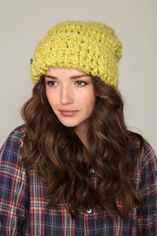 Oversized Pom Beanie