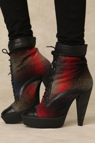Dayton Flannel Bootie