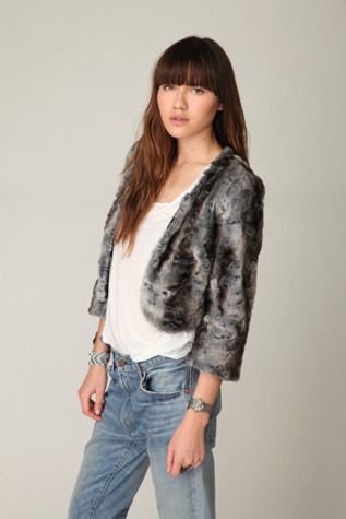 Furry Capelet