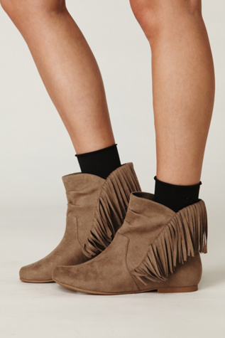 Jester Fringe Boot