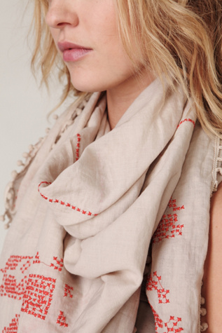 Beige/ Orange