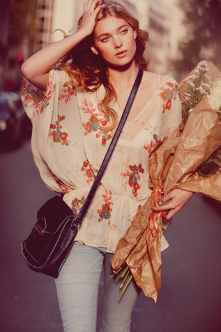 Short Sleeve Floral Dolman Tunic