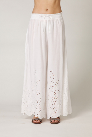 Trailing Eyelet Wideleg Pant