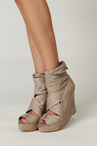 Victoria Wedge