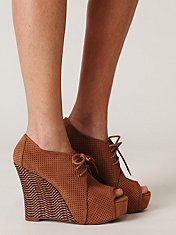 Congo Perforated Wedge