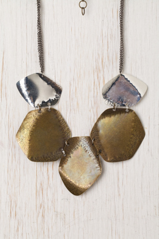 Pebbled Discs Necklace