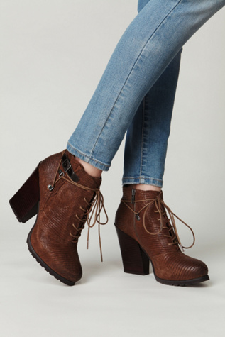 Pesanti Boot