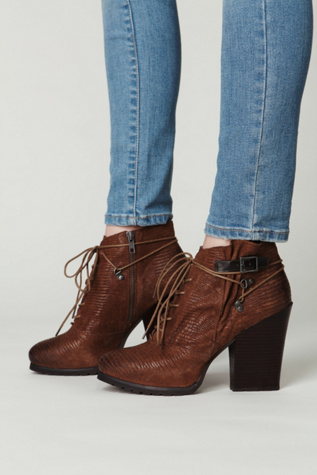 Pesanti Boot