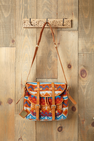 Peruvian Ski Satchel
