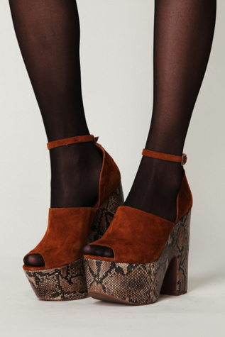 Tan Suede / Beige Snake Bottom