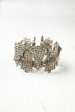 Gilded Arrowhead Bracelet