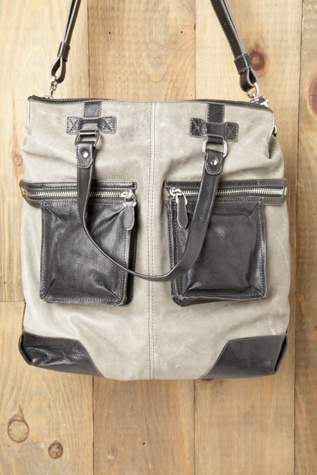 Andy Tote by A. Toy