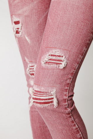 Destroyed Skinny Jean