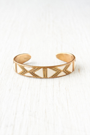 Aurelia Cuff