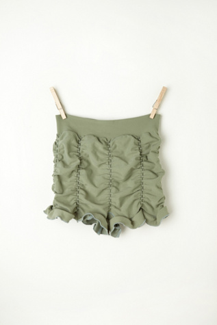 Ruched Seamless Shorts in fp-body