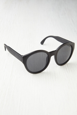 Round Plastic Sunglasses