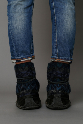 Blue Jacquard/Black Suede