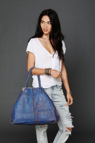 Brandy / Blue