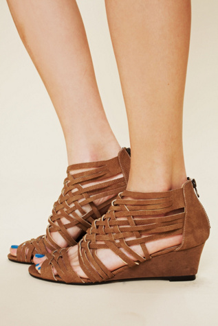 Capri Vegan Mini Wedge