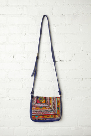Kanas Crossbody