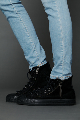 Side Zip Chucks