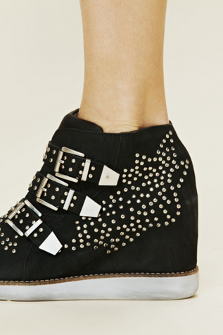 Verona Wedge Sneaker