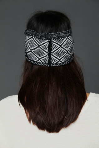 Black / White