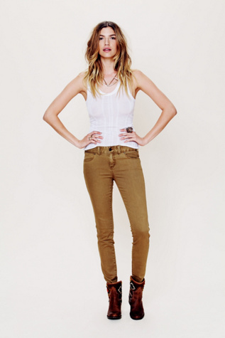 KHAKI GREEN