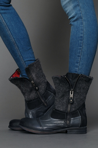 Cooper Zip Boot