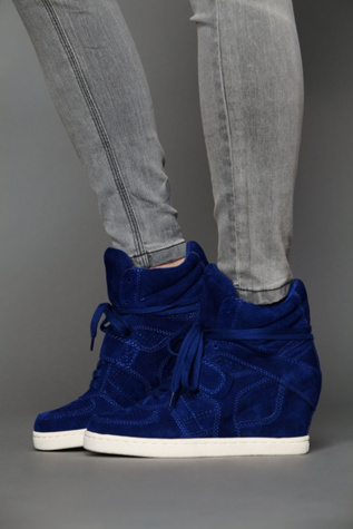 Cool Wedge Sneaker