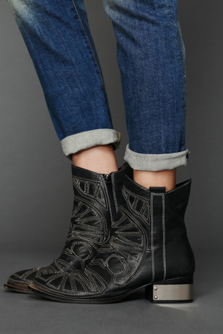 Cavalier Boot