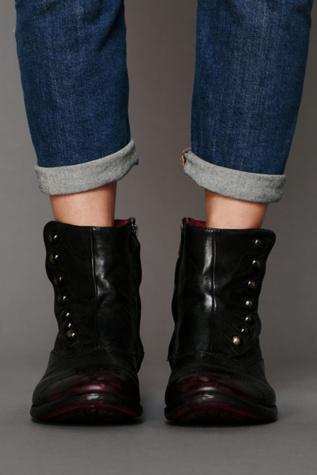 Black/Berry
