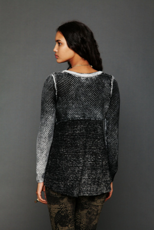 Ivory / Black