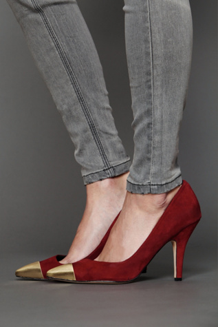 Selena Metal Toe Heel
