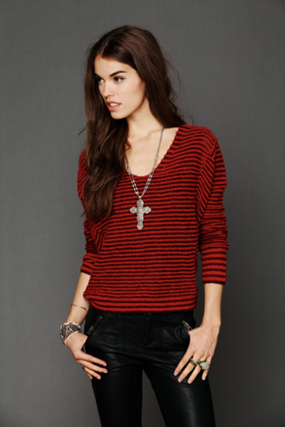 Hourglass Seam Pullover
