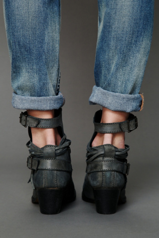 Outpost Ankle Boot