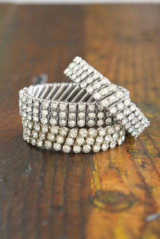 Vintage Stretch Crystal Stone Bracelet in vintage-loves-accessories