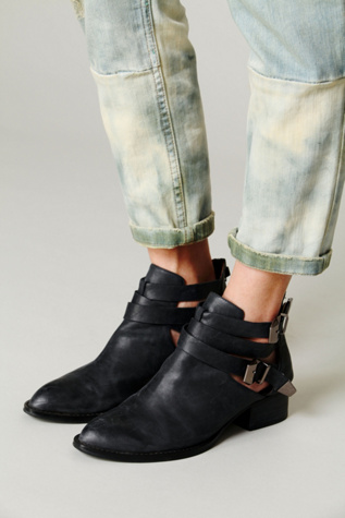 Black Distressed