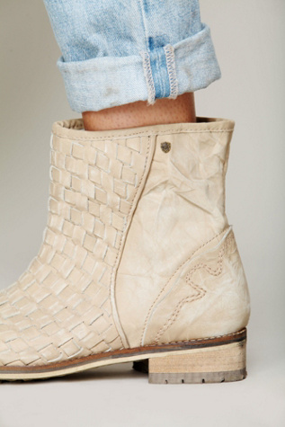 Devoe Ankle Boot