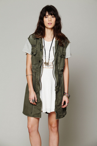 Embroidered Cargo Vest in sale-new-sale
