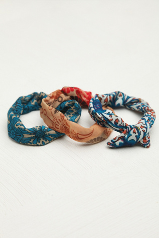 Bun Wire Ties in hair-beauty