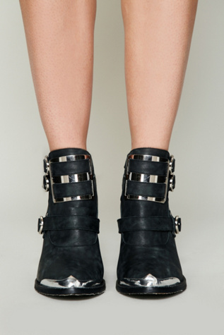 Lindi Buckle Back Boot
