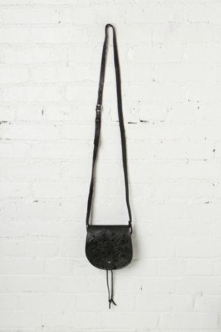Melbourne Crossbody in accessories-bags-shop-by-shape