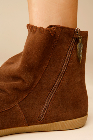 Whiskey Suede